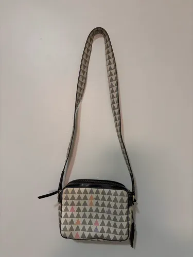 Bolsa Schultz triangle pequena