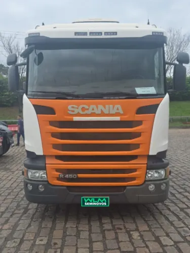 SCANIA R450 A6X2.