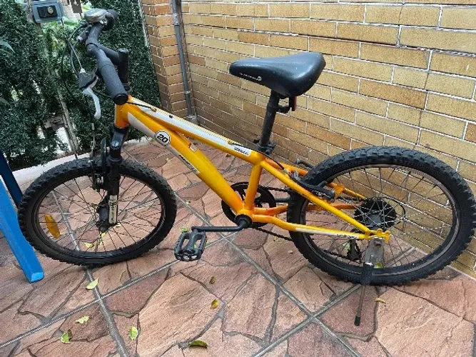 Bicicleta Bike infantil Diamondback Cobra 20 com 6 marchas