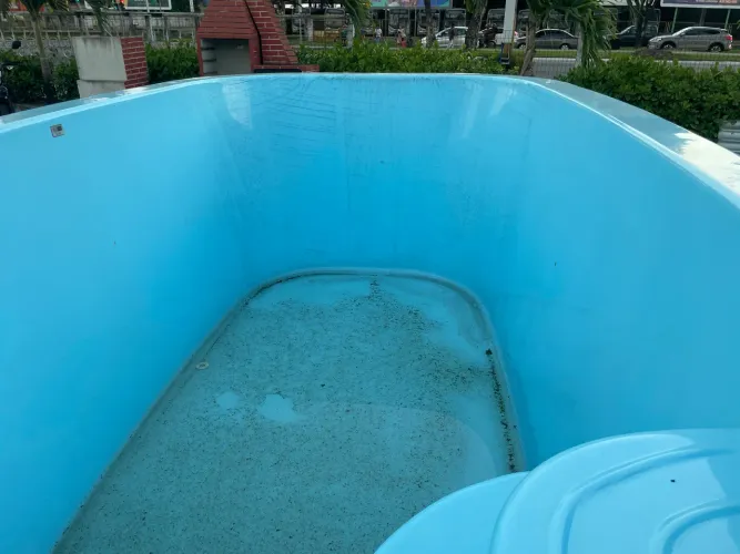 Piscina de 4x2,40x1,30 mostruário