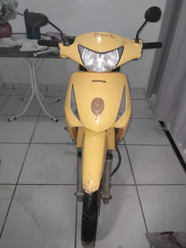 Honda Biz 125 ano 2006 tudo em dia, moto (partida eletrica) muito boa!!