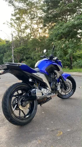 Moto em ótimo estado