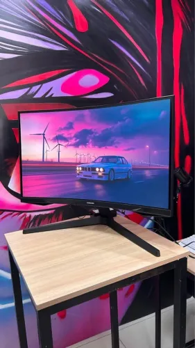 Monitor Gamer Samsung 27" Odyssey G5 - 165Hz