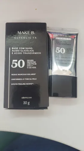 O Boticário Make B. Glycolic Tx Base Líquida Cor 300 30g