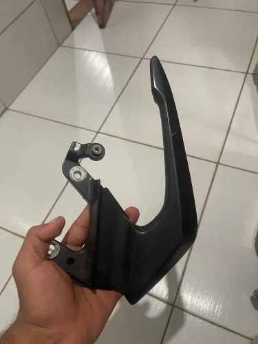 Vendo Alça traseira Honda titan 2024 original