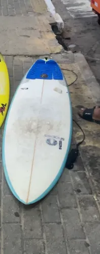 Vendo prancha de surf 5?9 performance 27 litros 