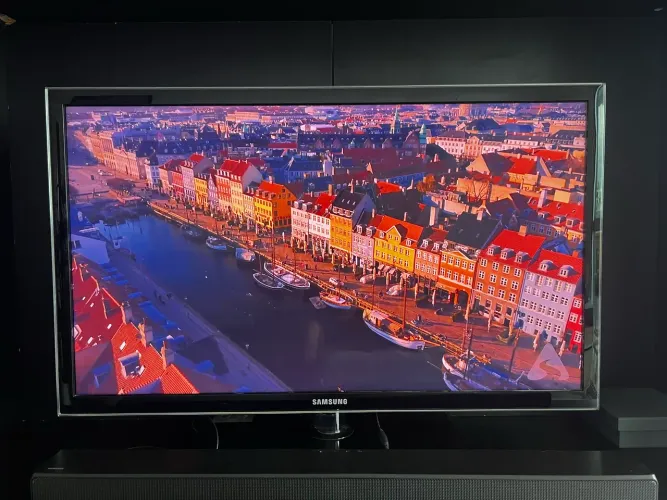 TV Samsung LED 40? Full HD UN40D5000 + Chromecast