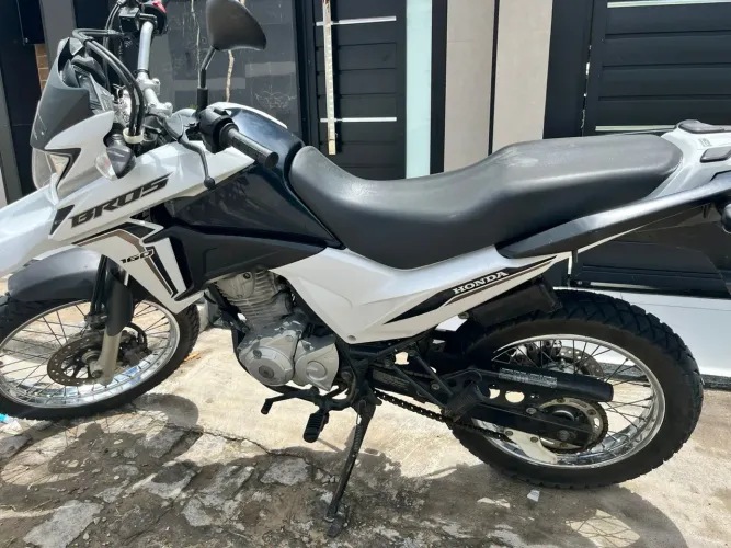 Bros 160