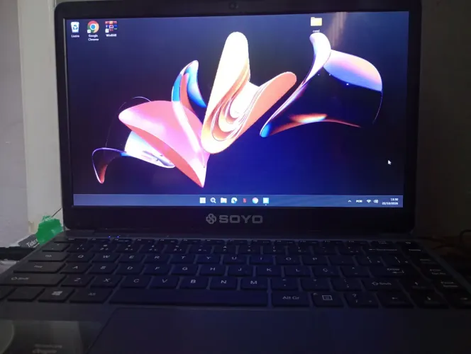 NETBOOK SOYO