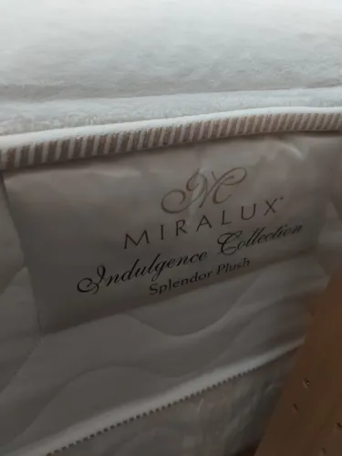 Colchão Queen Importado (Miralux) Seminovo
