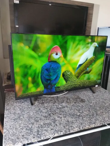 Smart TV 43" Roku AOC semi nova com nota fiscal