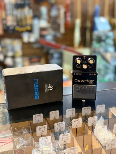 Pedal Boss DS-1 Edição 40 Anos 
