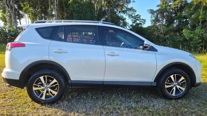 Toyota RAV4 2.0 Top 4X2 16V Aut. 2017