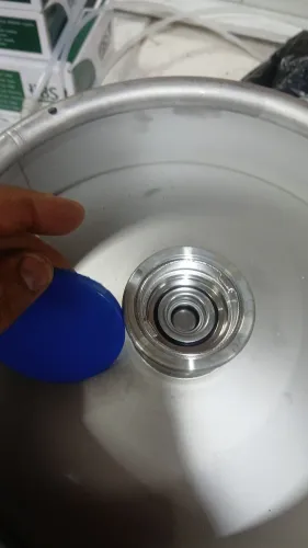 Vendo barril de chopp slim 30L zero, novinho nunca usado