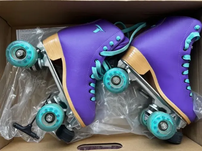 Patins Foxxy Roxo - 58mm x 32mm ABEC-5 USADO 