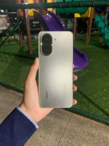 ? Redmi A5 em ótimo estado! 128GB, rápido e conservado. Apenas R$ 850!