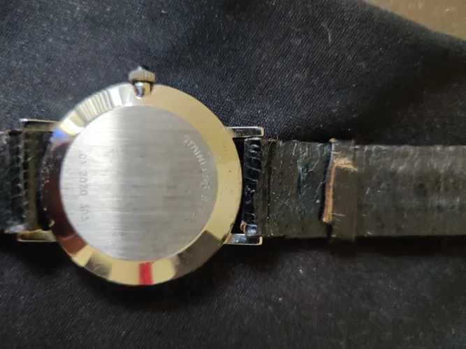 Relógio Movado swiss