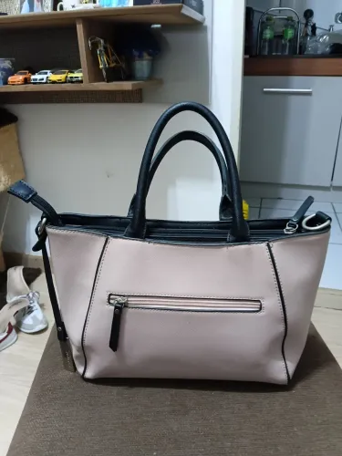 Vendo bolsa cor rosa 