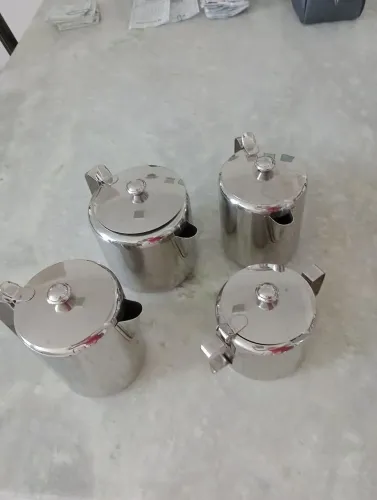 Bules e açucareiro