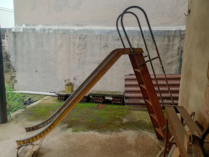 Escorregador (ferro)