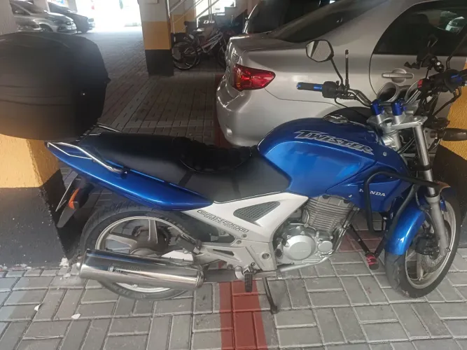 Twister 250 2002