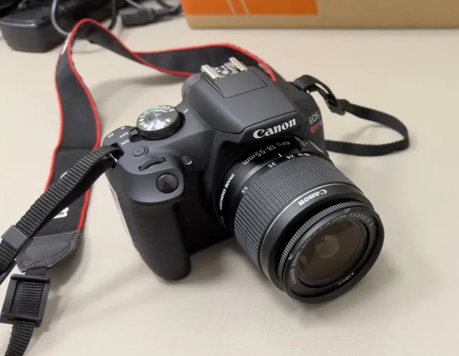 CANON EOS T7 REBEL, KIT COMPLETO