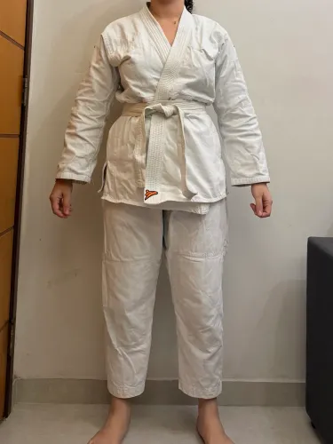 Kimono Combate Branco Judô jiu-jítsu M4