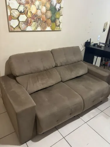 Sofá Retrátil e Reclinável