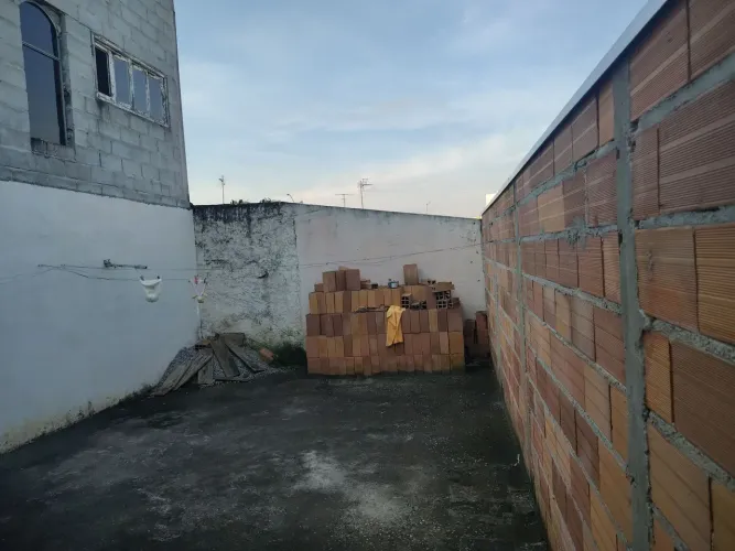 Doação de tijolos resto de obra.