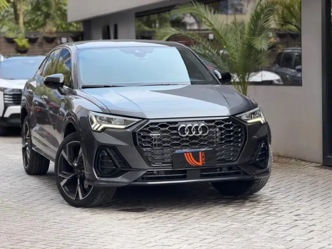 Audi Q3 SPB Perf. Black 2.0 TFSI Tipt. Quat. 2023