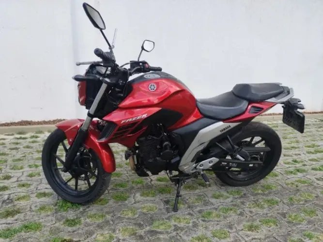 YAMAHA FZ25 FAZER 250CC (EA)