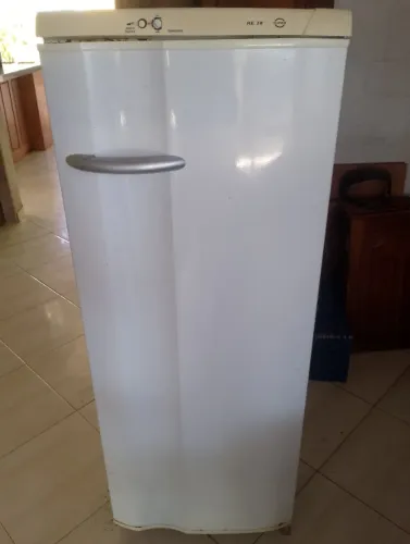 Geladeira RE 28 - SUPER