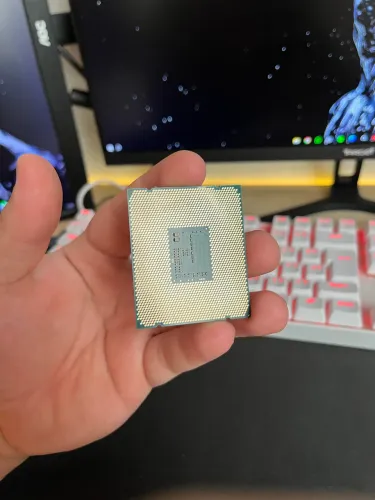 Xeon E5-2620 V3 + Cooler RGB + Pasta Térmica Rise Mode