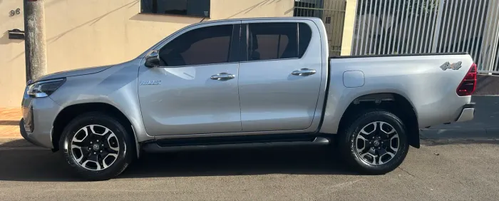 Toyota Hilux CD SRX 4X4 2.8 TDI 16V Diesel Aut. 2022
