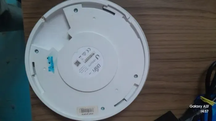 Vende - se PONTE DE ACESSO ubiquiti  UAP