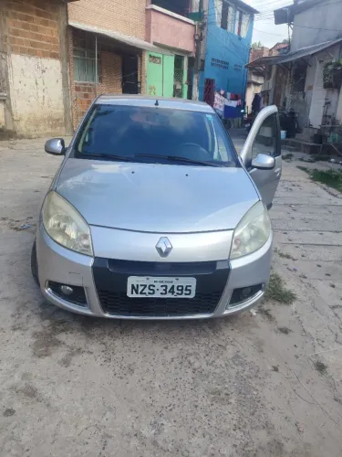 Renault Sandero Privilège Hi-flex 1.6 16V 5P AUT 2012