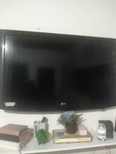 TV usada em Bom estado, 42pl sem controle