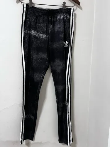 Calça adidas Femenina tamanho P original