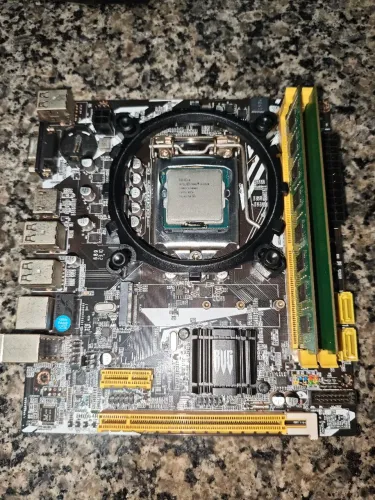 Kit DDR 3 (Placa mãe, memórias RAM e processador)