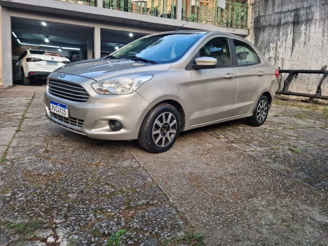 Ford KA+ Sedan 1.5 16V Flex 4P 2015