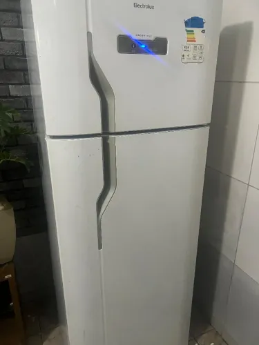 Conserto de geladeira imediato!