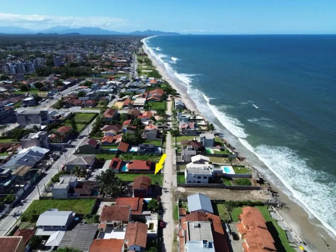ÓTIMO TERRENO A POUCOS METROS DO MAR