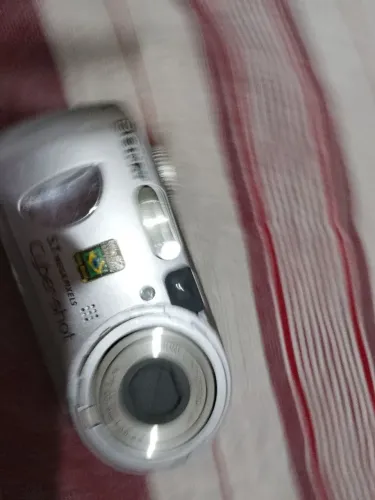 Câmera cyber shot 5.1 mega pixels