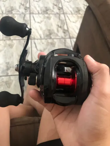 Vendo carretilha de pesca