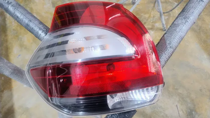 Lanterna Fiat Mobe