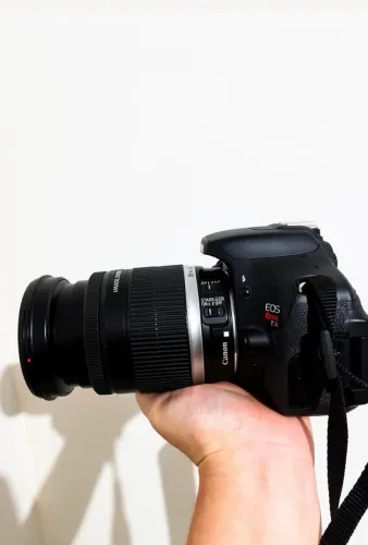 Câmera Fotográfica Cânon + Lente 