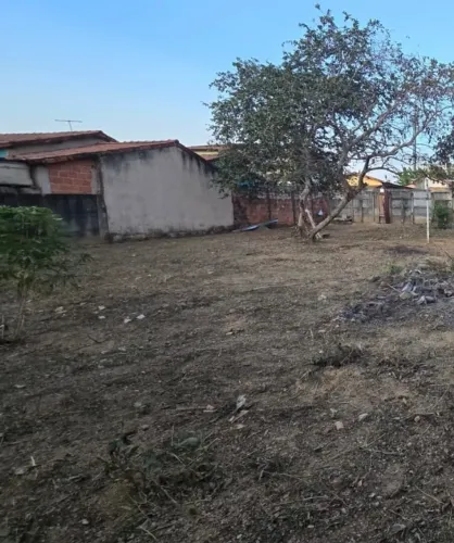 Lote 11, plano, com 390,00m², Rua Lucinda Gonzaga dos Santos, Alto do Córrego.
