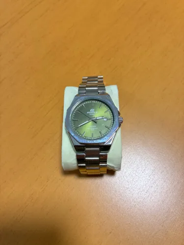 Casio Edifice Fundo Verde 