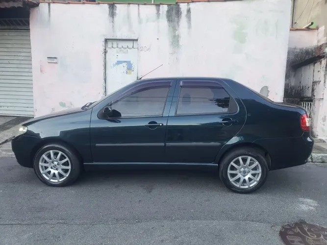 Fiat Siena HLX 1.8 MPI Flex 8V 4P 2006