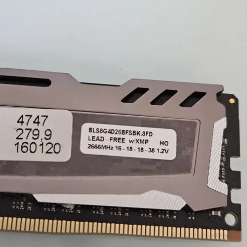 Faço envio - Memória RAM 8GB Ballistix BLS8G4D26BFSBK.8FD